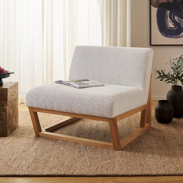 KINSEY ACCENT CHAIR